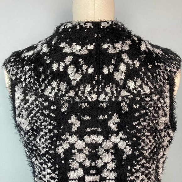 Sioni Blk Gry Snkspn Pythn Patt Eyelash Knit Sweater Vest Sz S - Picture 7 of 16